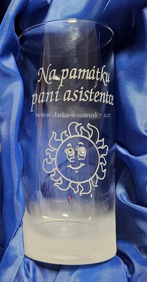 Pískovaná sklenička Long - Sluníčko č.6, Na památku paní asistentce
