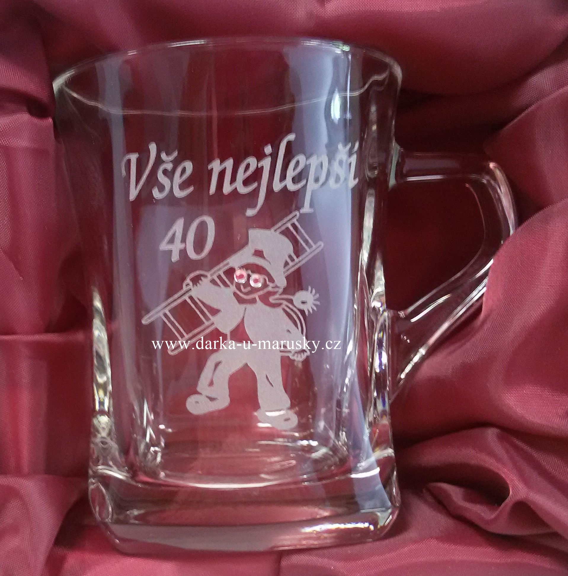 Pískovaný hrníček Geo nízký - Kominík č.4
