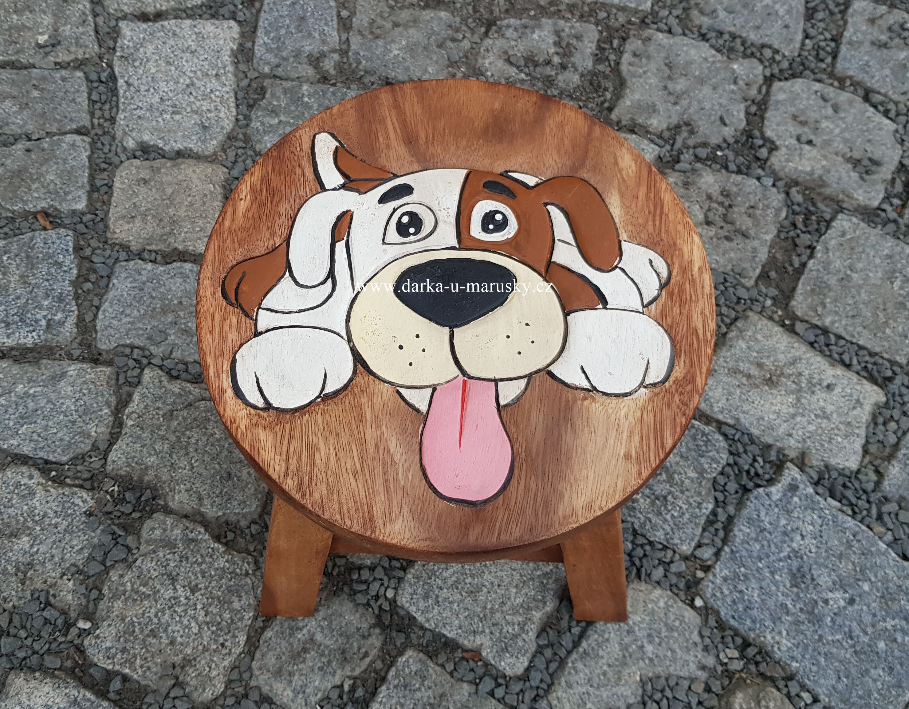 Dřevěná stolička / pejsek Bady