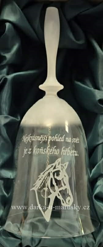 Pískovaný velký zvoneček - Koňská hlava
