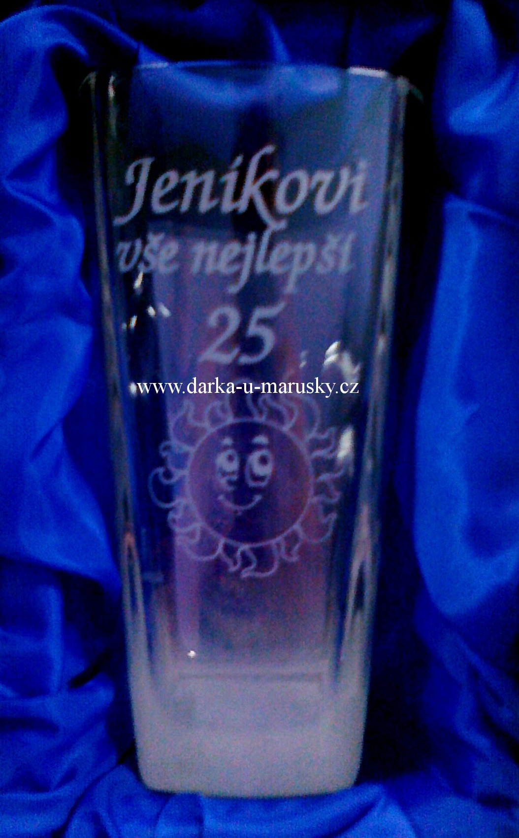 Pískovaná sklenička - Sluníčko ( Tvar skleniček se může lišit)