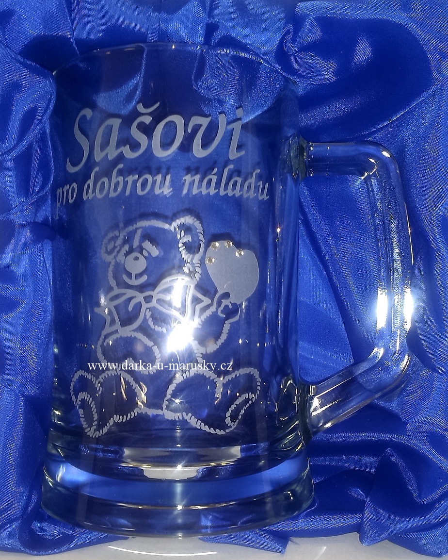 Pískovaný pivní korbel - Medvídek č.4