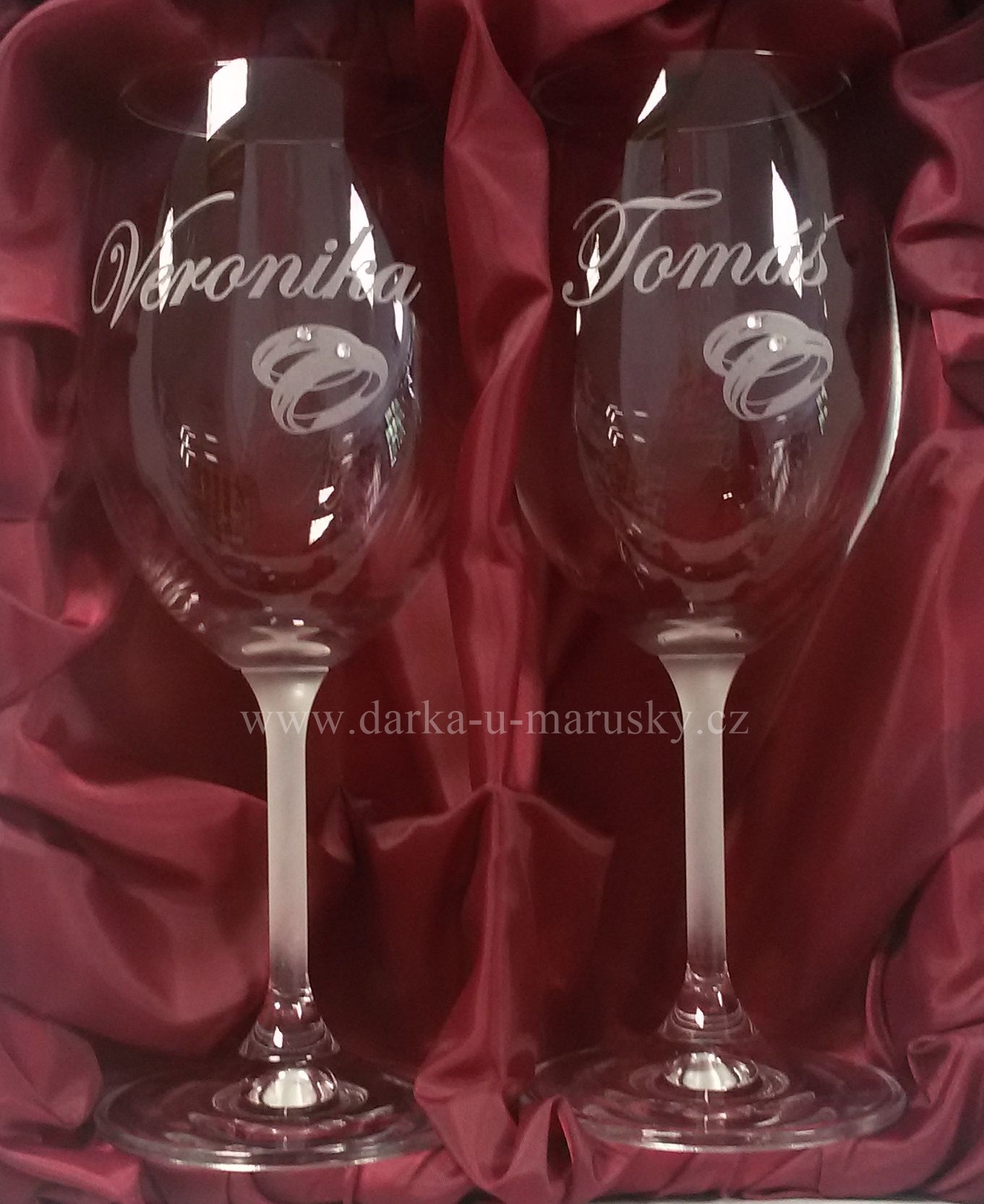 Svatební skleničky na víno - 300ml - Prstýnky s kamínky 