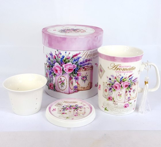 Hrnek porcelánový se sítkem a víčkem 320ml v boxu- Maja