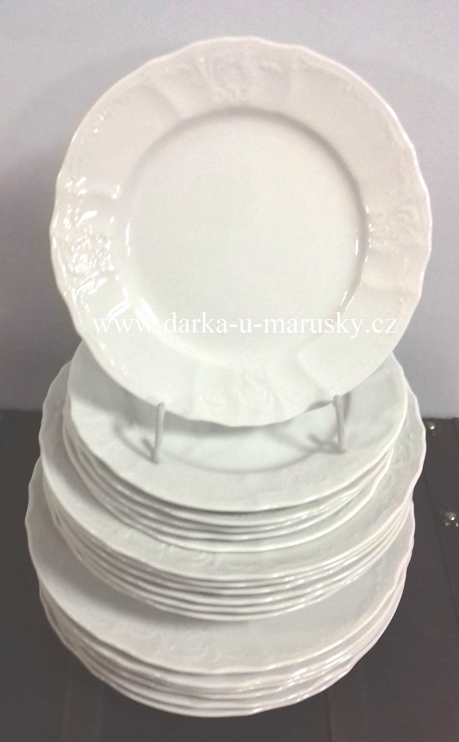 Porcelánová 18ti dílná talířová souprava - Bílá krajka