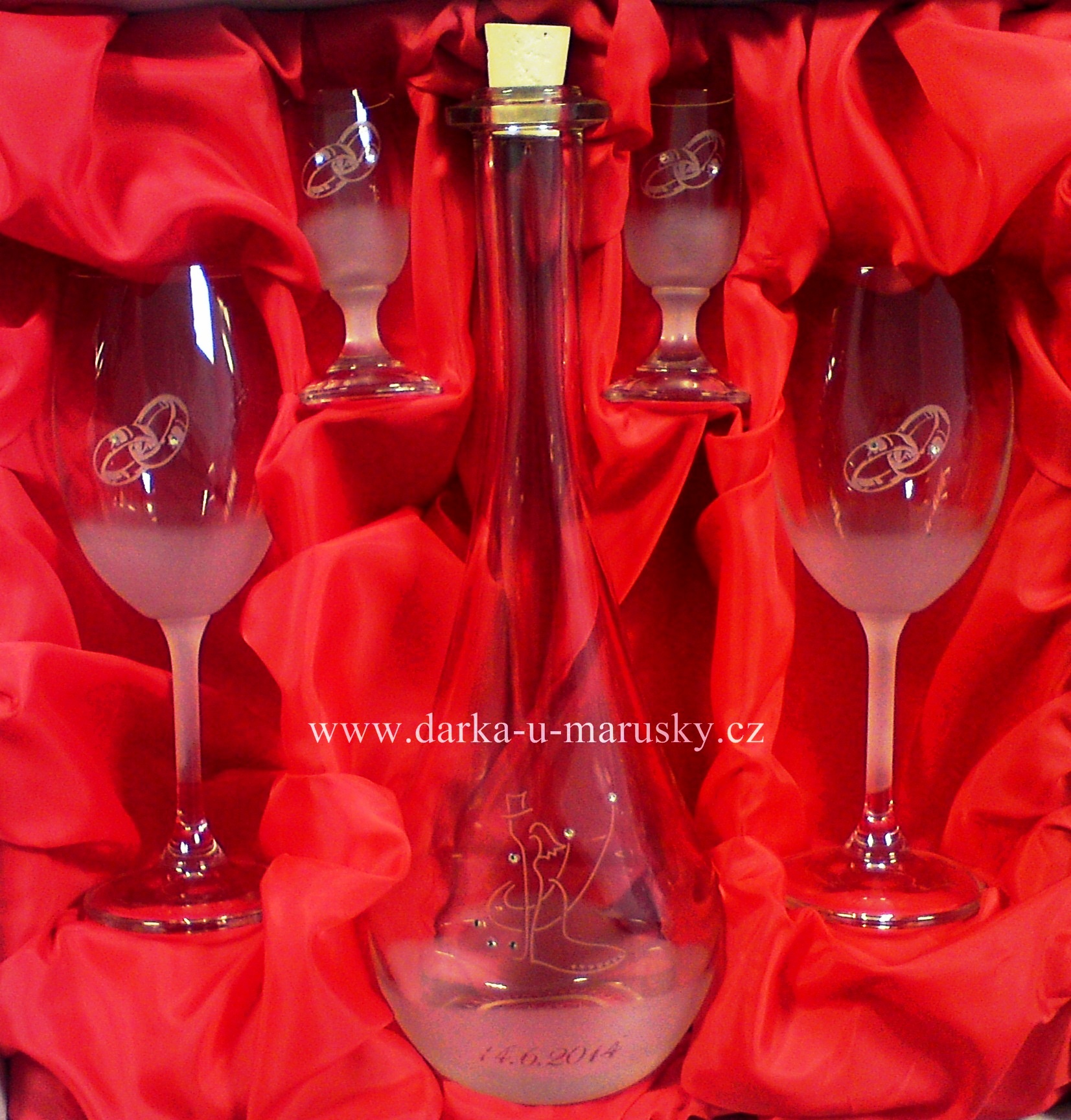 Svatební souprava s vypískovanými prstýnky + motiv č.13