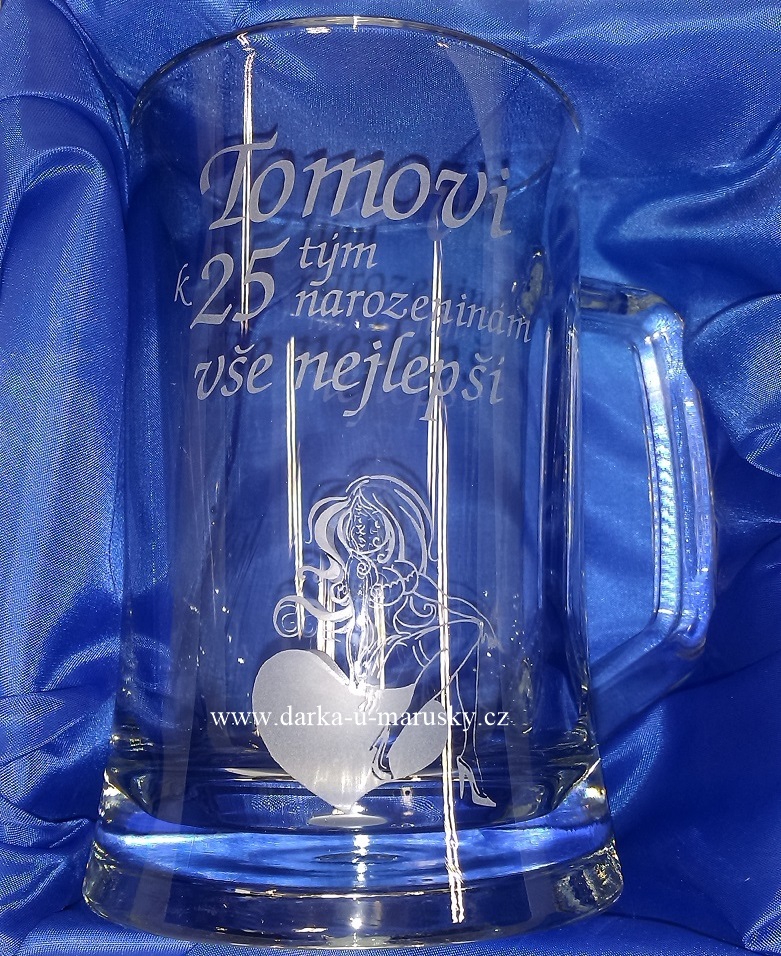 Pískovaný pivní korbel - Žena č. 1