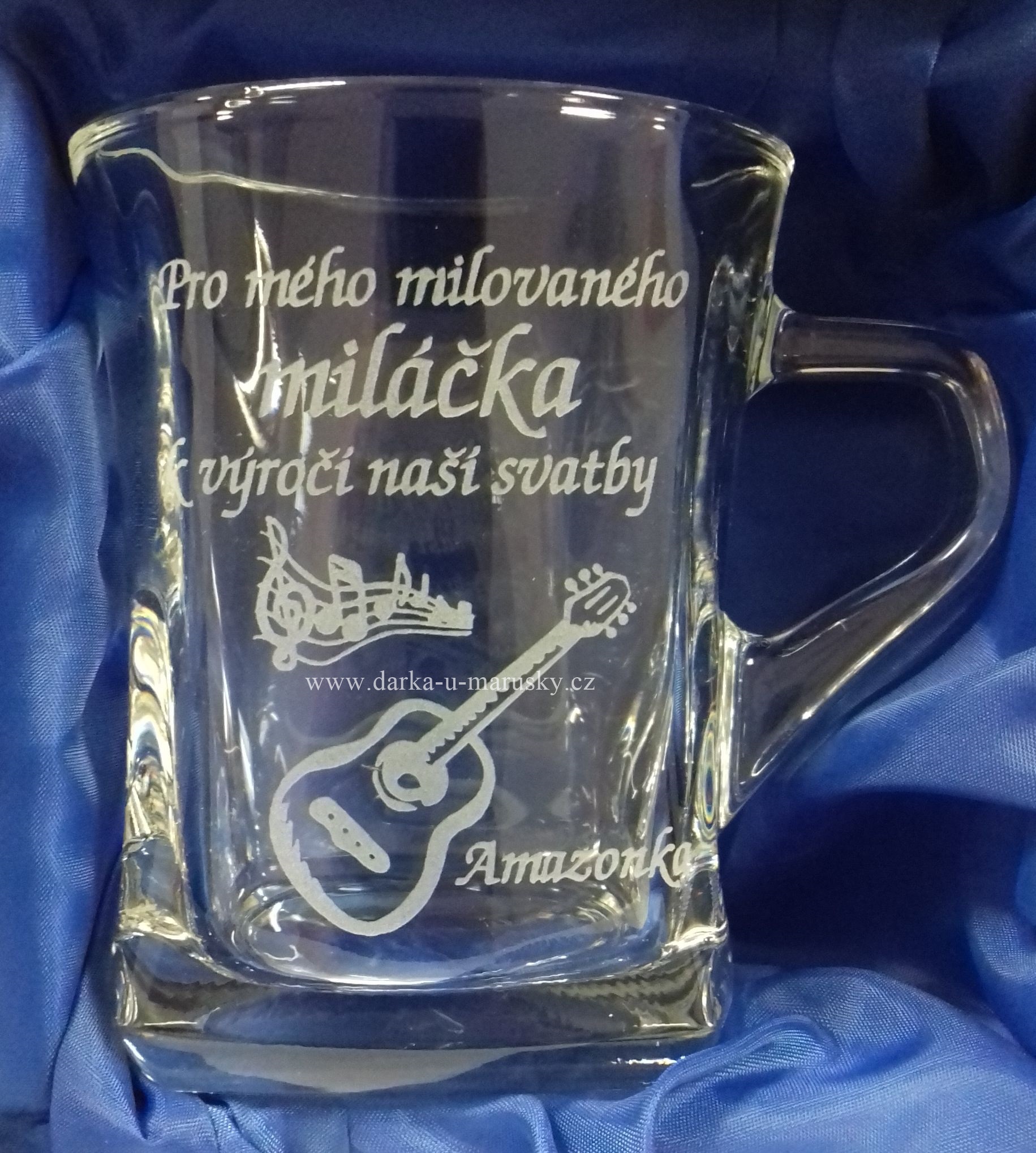 Pískovaný hrníček Geo nízký - Kytara