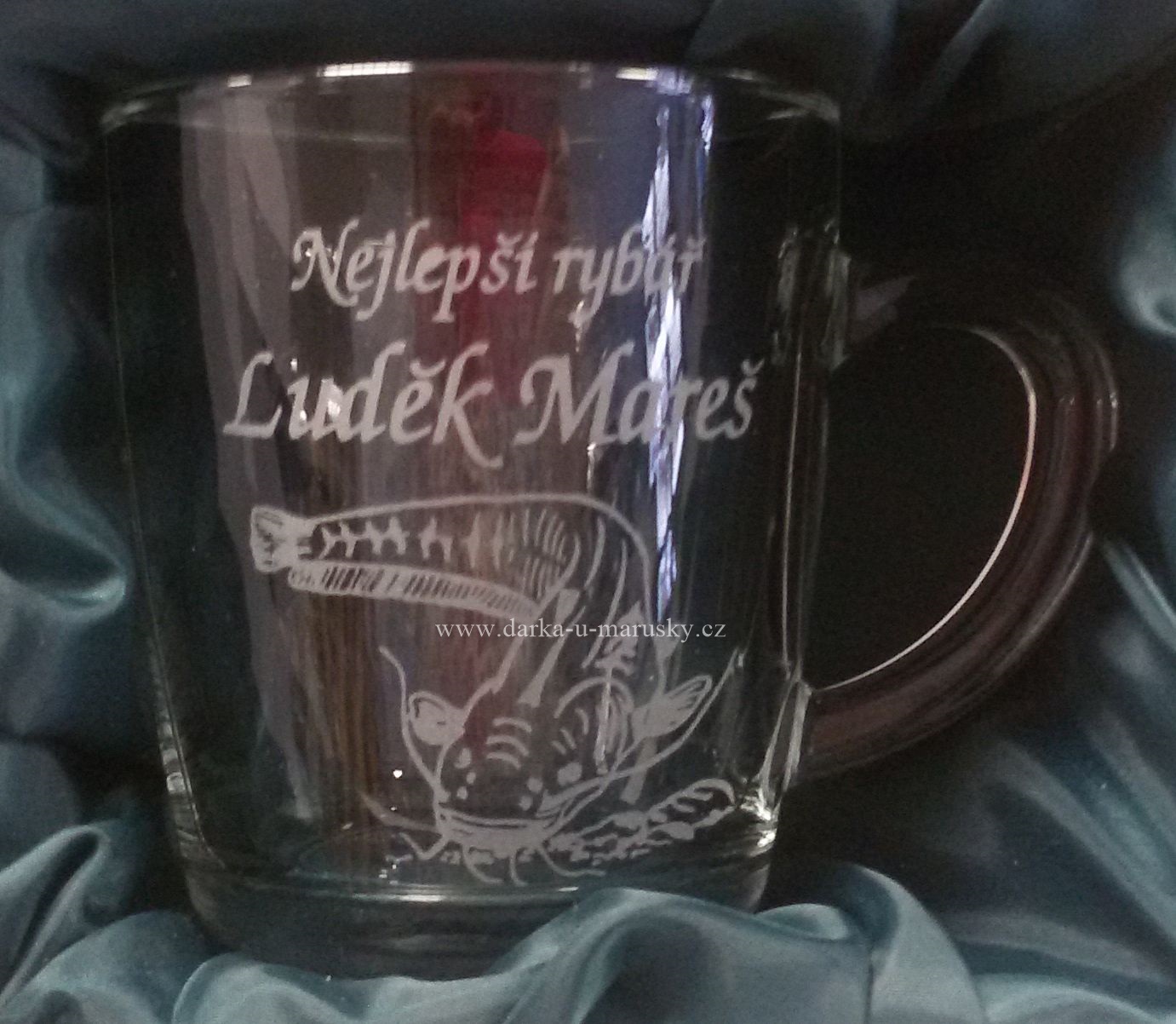 Pískovaný hrníček Niky - Nejlepší rybář - Sumec