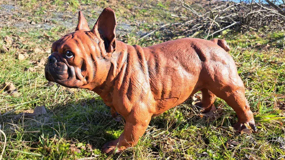 Pes - Buldoček hnědý Maxi - ručně malovaný