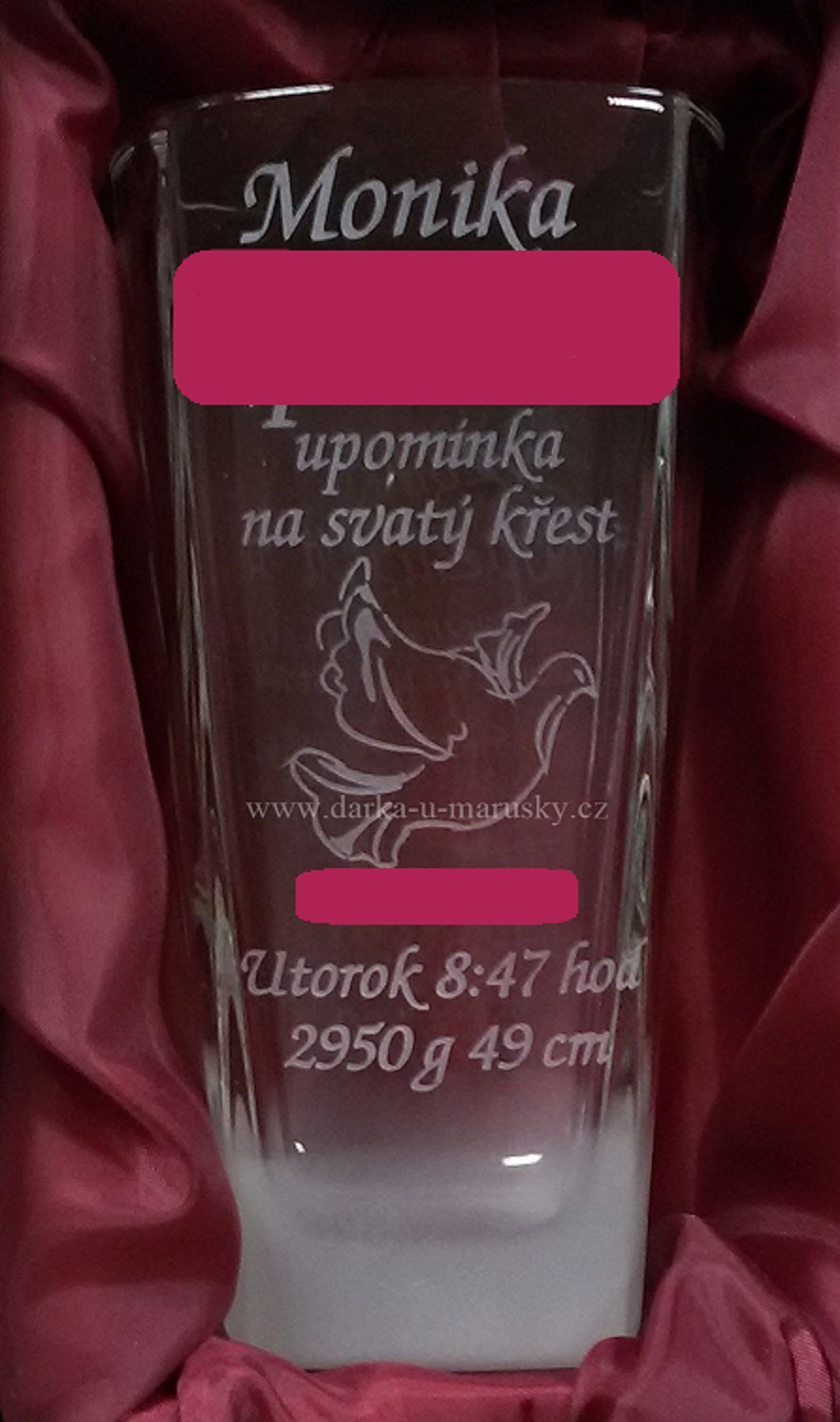 Pískovaná sklenička - Upomínka na svatý křest, dekor Holubice - ( Tvar skleniček se může lišit)