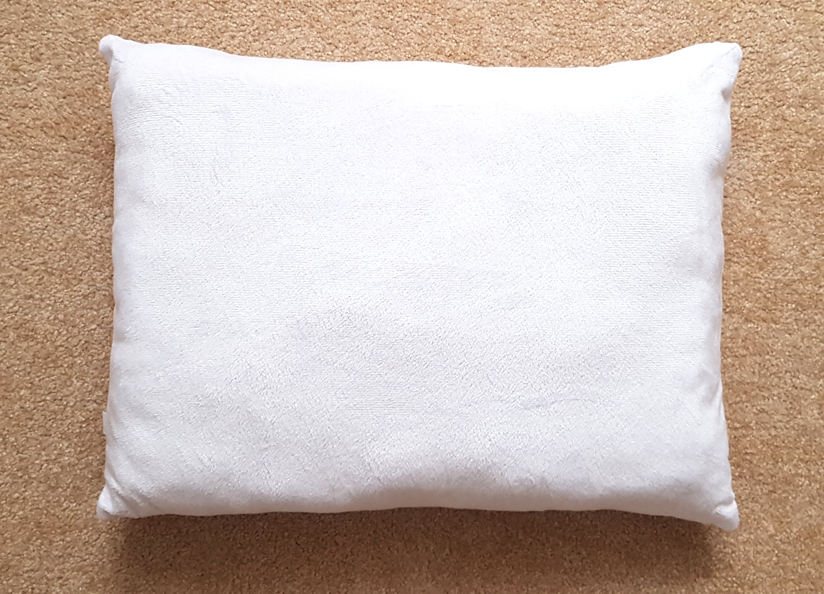 Polštář - Novomanželé - Dvěma srdcím jedno velké štěstí přeje